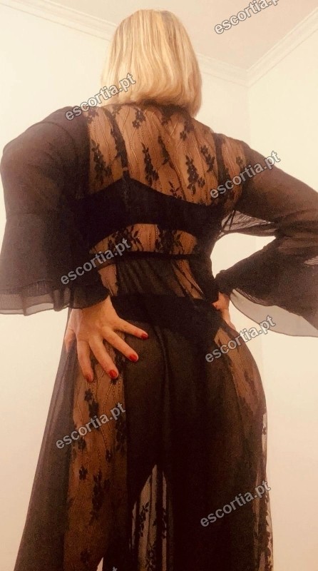 Núria escort Torres Vedras