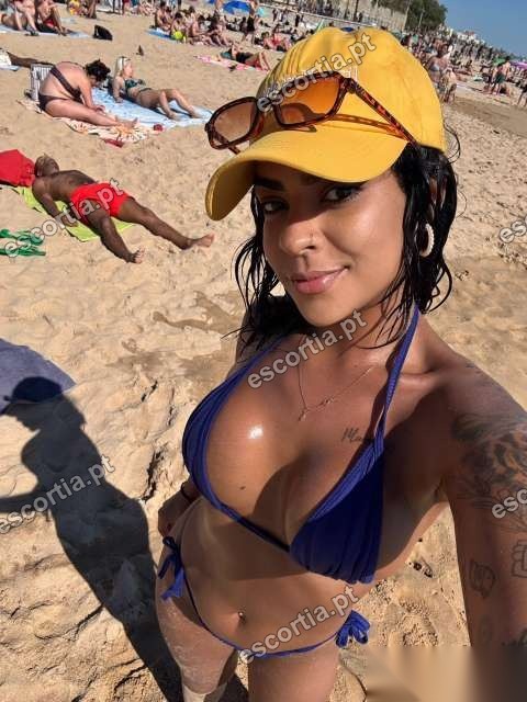Carolina escort Bragança