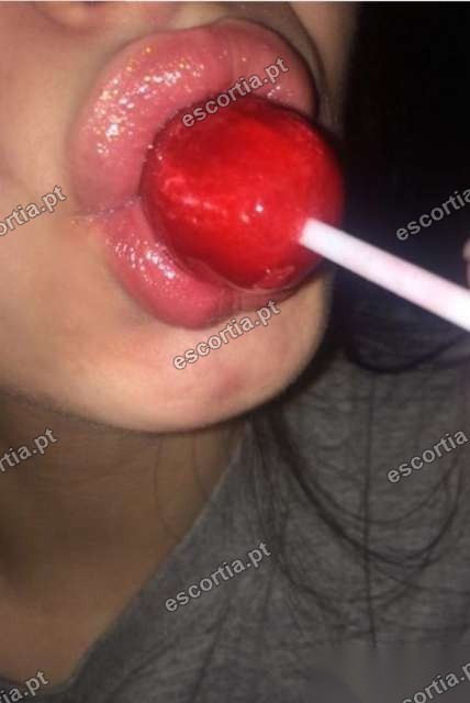 Yasmin escort Porto