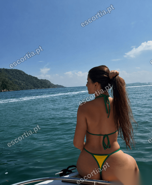 Lara escort Porto