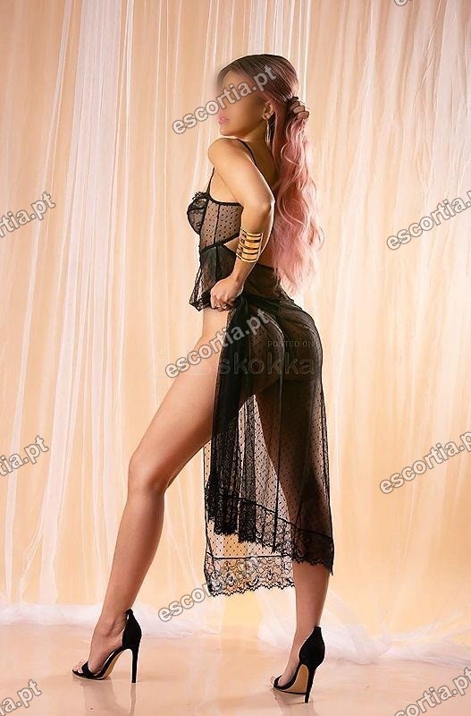 Sara photo 9