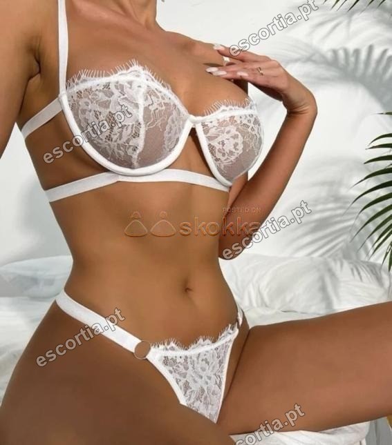 Lara photo 4