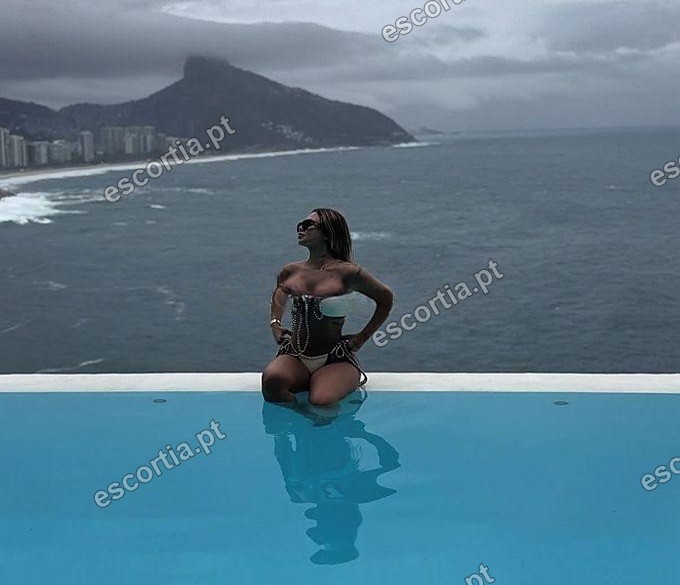 Luana photo 8
