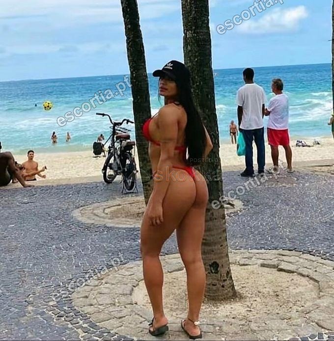 Raquel photo 4