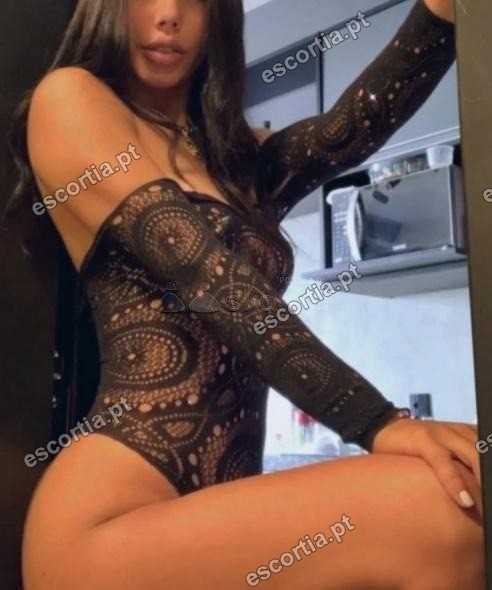 Nicole photo 3