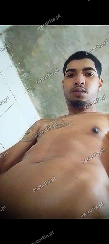 Letícia photo 3