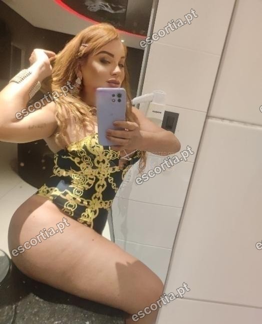 Núria photo 3